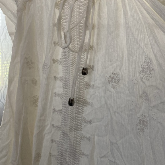 Urban Mangoz Embroidered Tunic Size Large - Picture 5 of 7